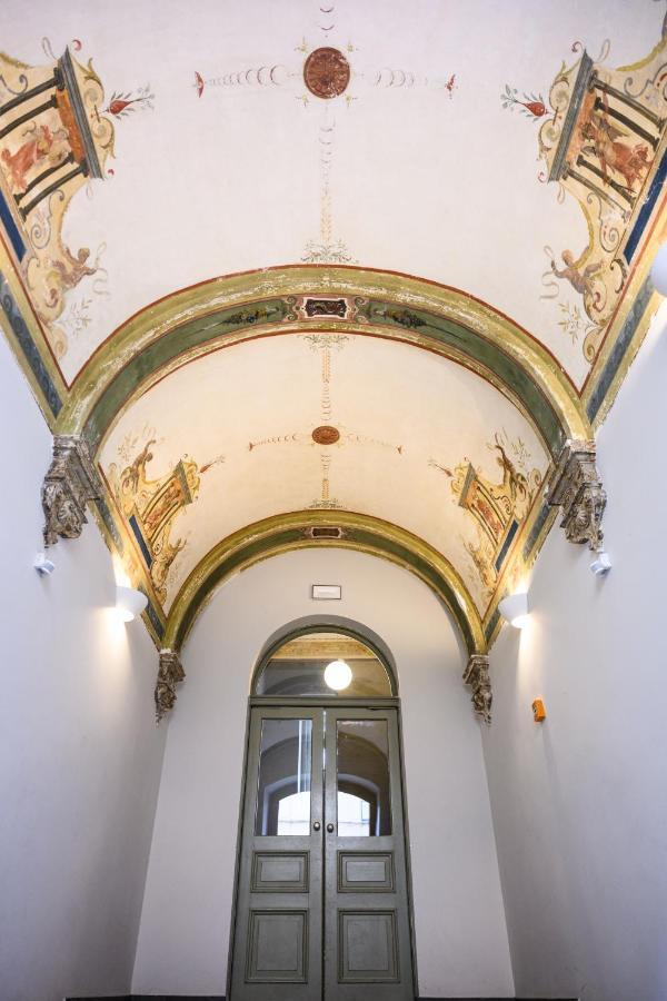 Native Apartments Studencka 25 Krakow Dış mekan fotoğraf